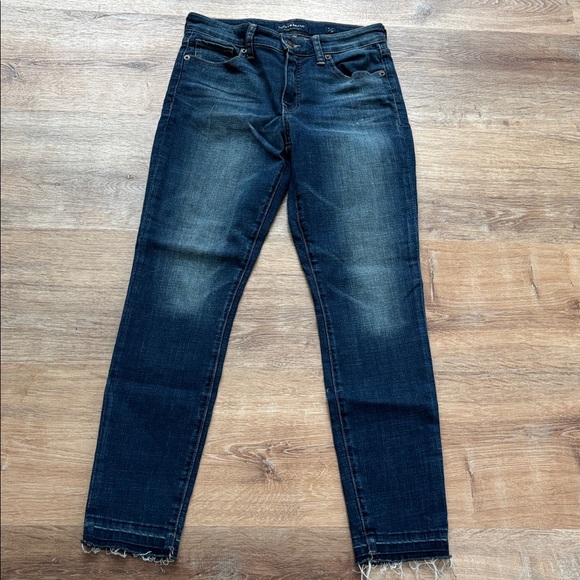 Lucky Brand Denim - Lucky Brand Ava Crop Mid Rise denim jeans size 2
26 waist